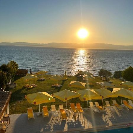 Life Point Hotel Çeşme Extérieur photo