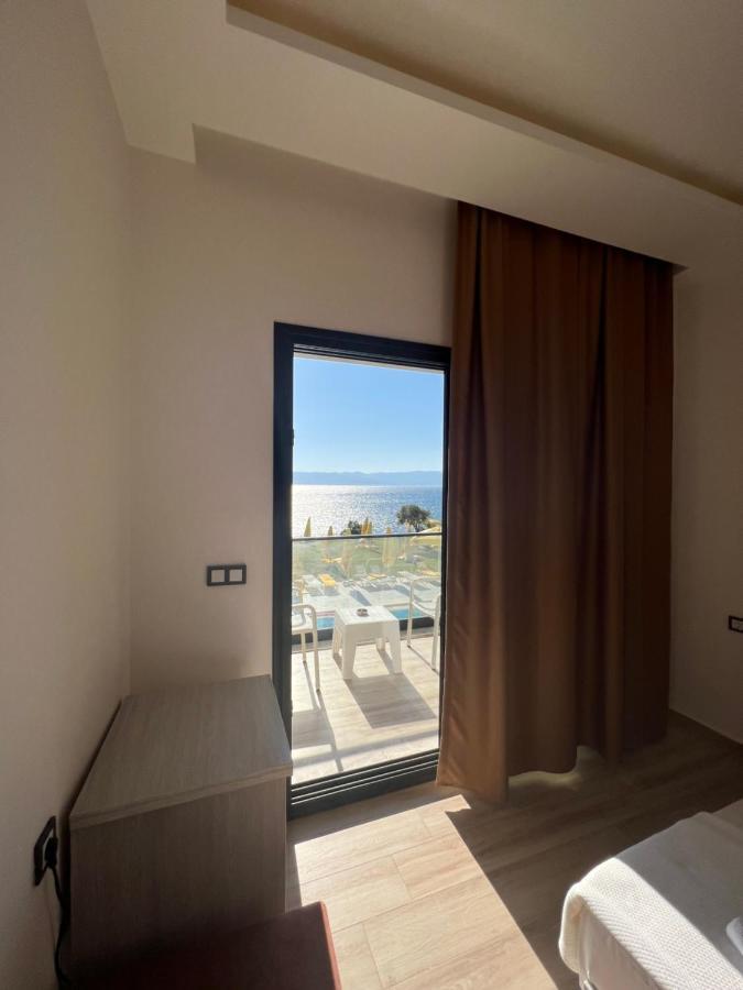 Life Point Hotel Çeşme Extérieur photo