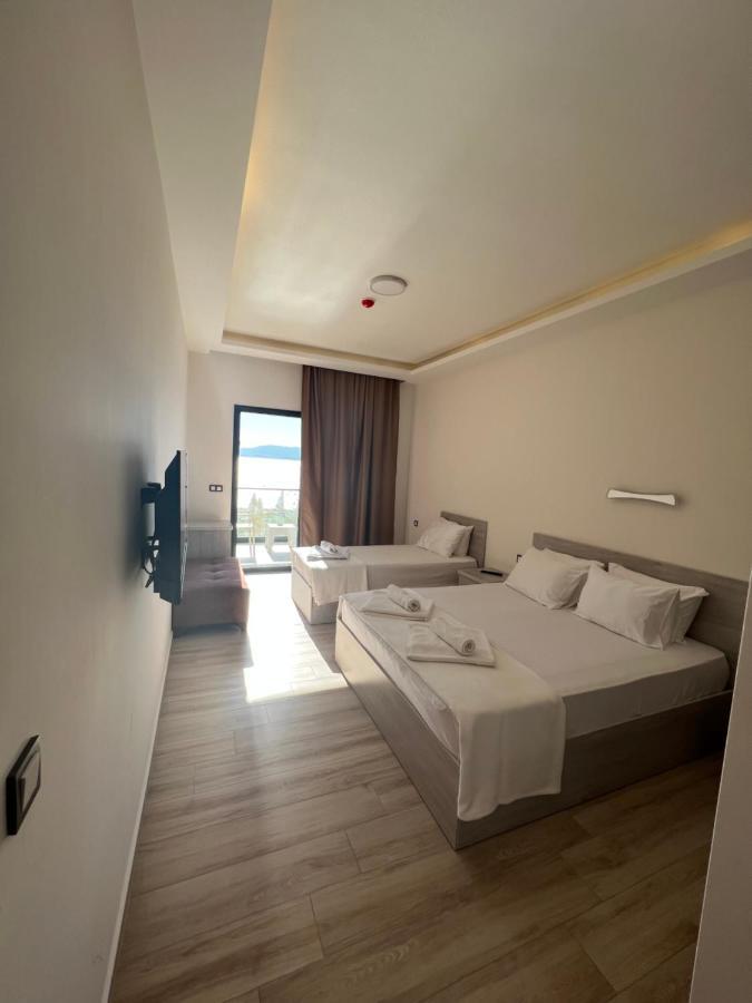Life Point Hotel Çeşme Extérieur photo